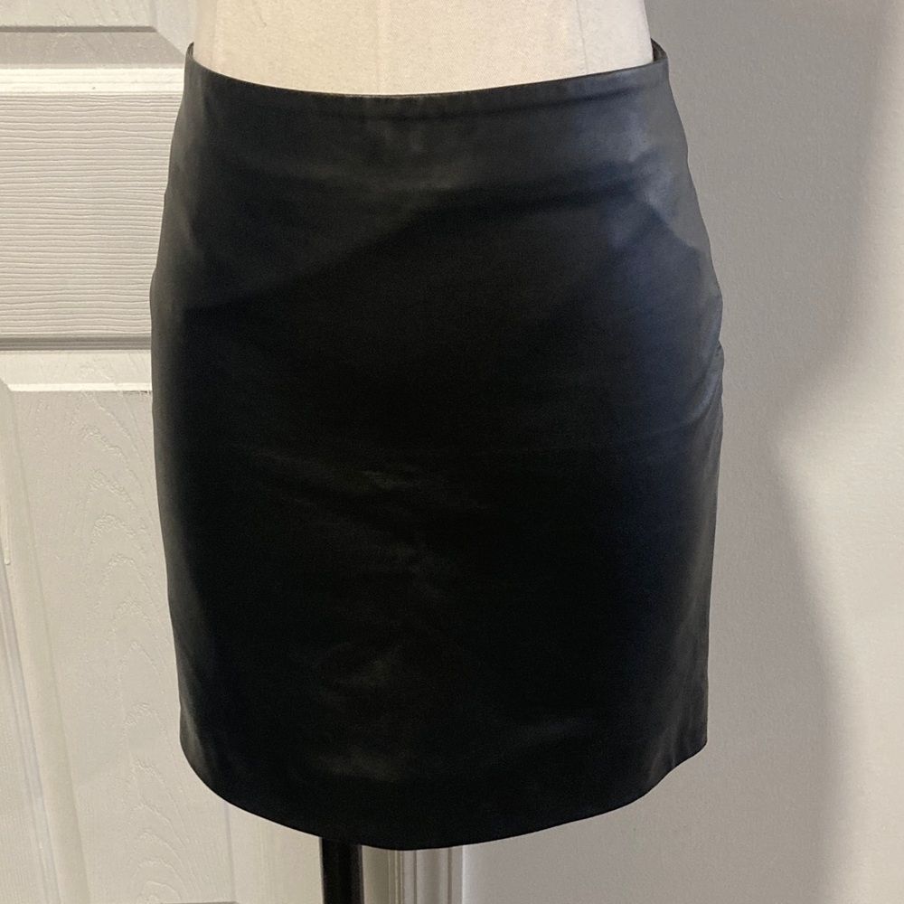 Nicole Miller Collection blk lamb Leather Mini Skirt S